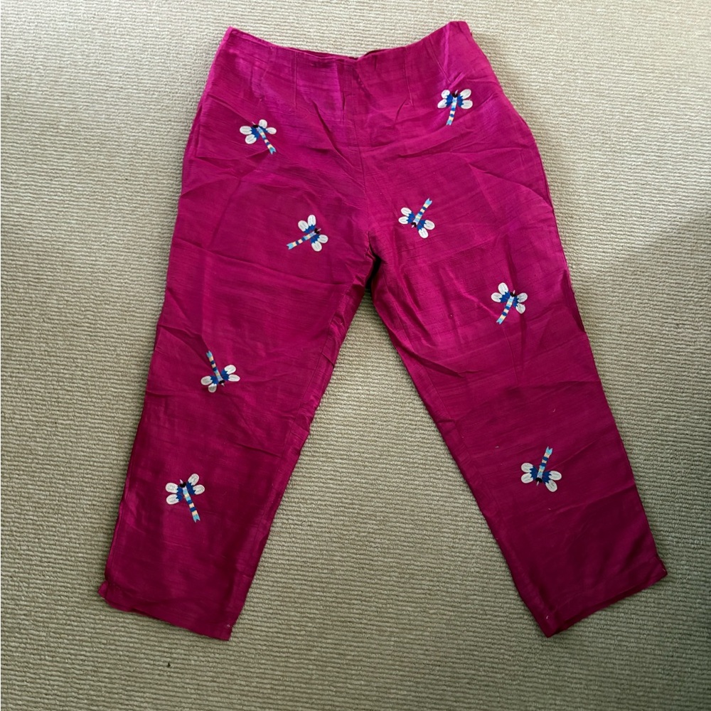 CJ Laing silk capris with Dragonfly Embroidery
14